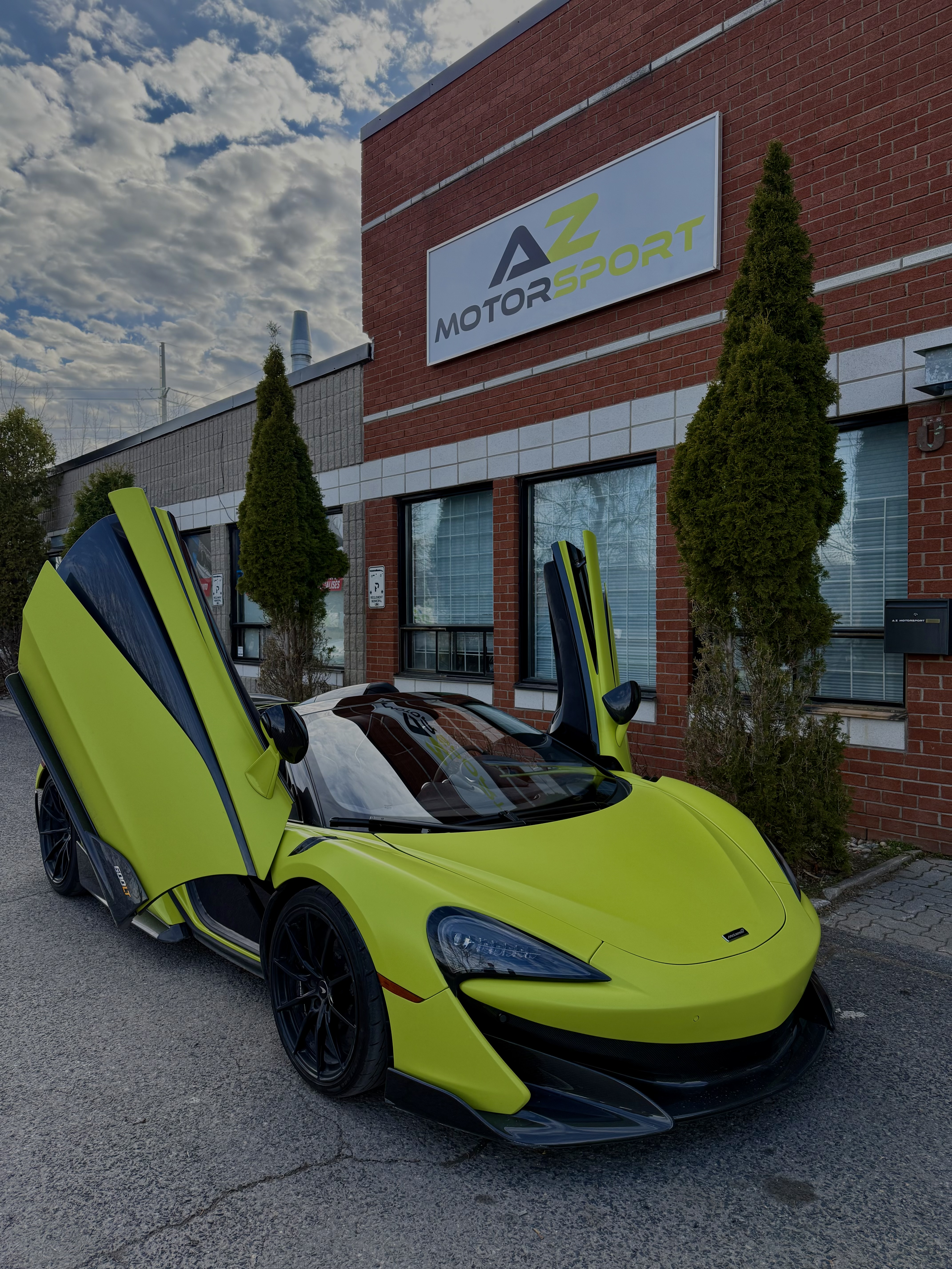 AZ Motorsport — McLaren outside showroom