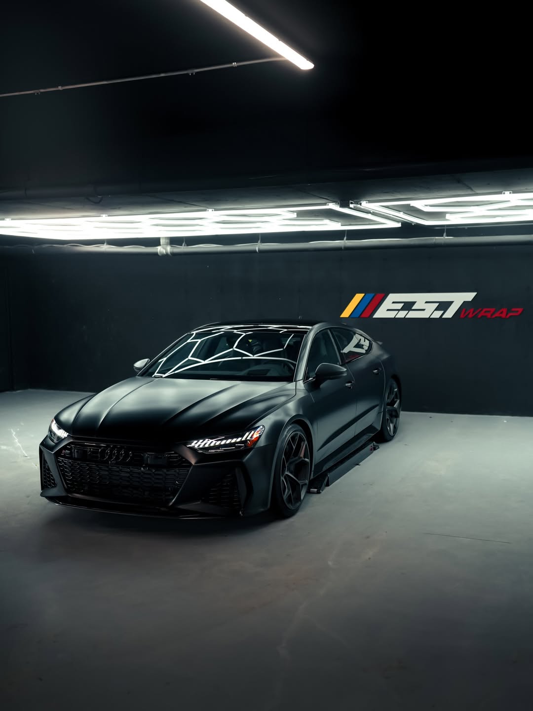 Audi RS7 in matte black